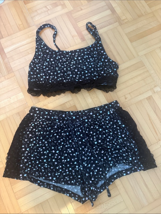 La Vie En Rose Other - La Vie En Rose Black Floral Lace-Trim Pajama Short Set